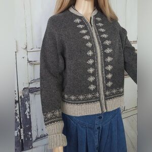 Vintage Y2K Free People Nordic 100%
Wool Zip Long Sleeve Sweater